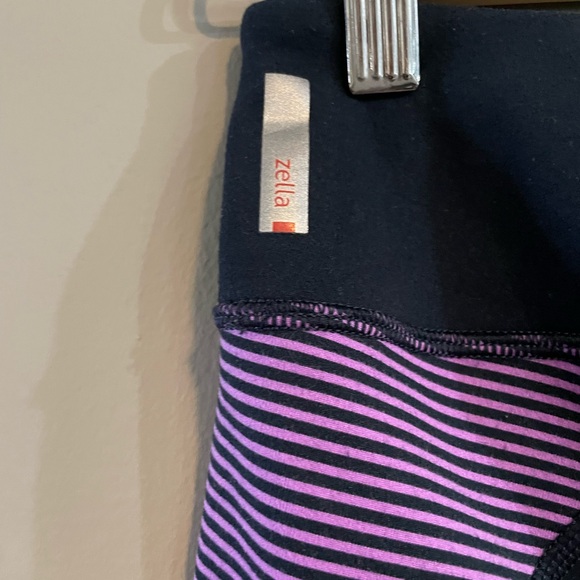 Women’s Zella capri length leggings size Small - Picture 4 of 7